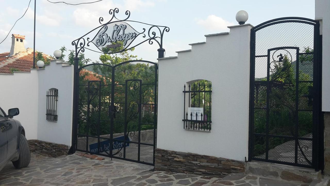 Family Hotel Belvedere Dŭlgopol Extérieur photo